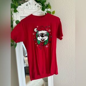 Buc-ee’s Christmas shirt - women’s medium